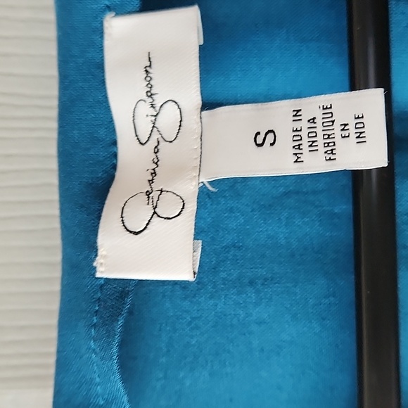 Jessica Simpson Long Bell Sleeve Blouse Size S Nwot - Picture 6 of 6